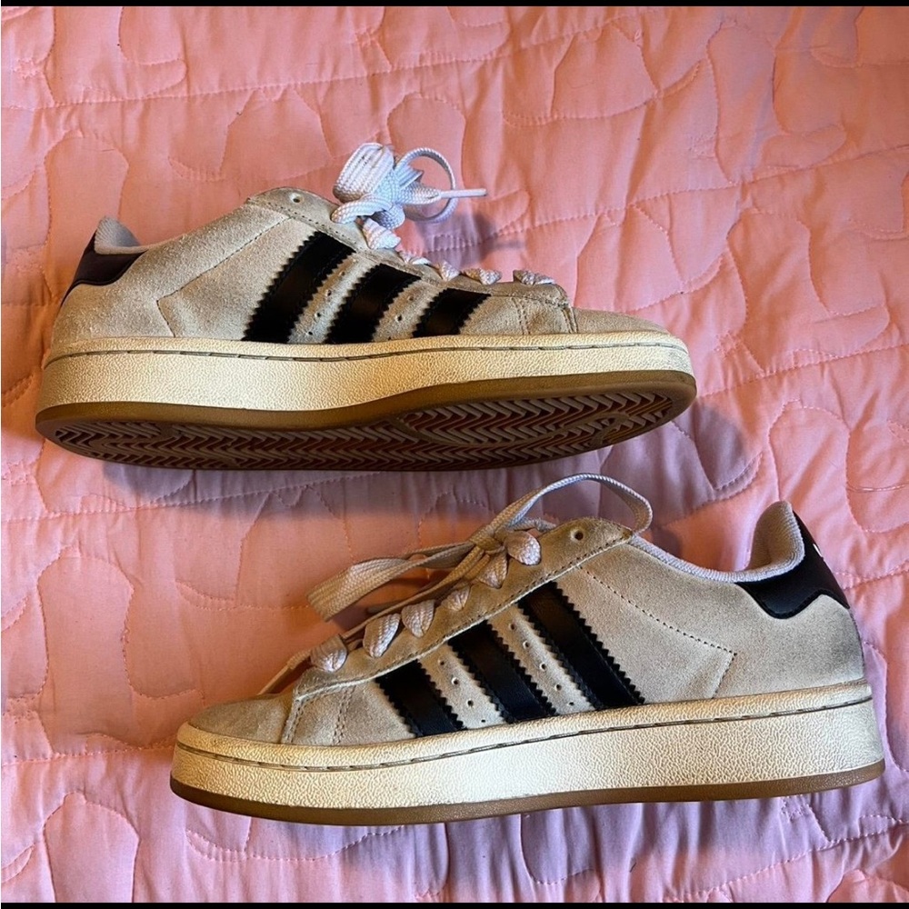 Adidas campus